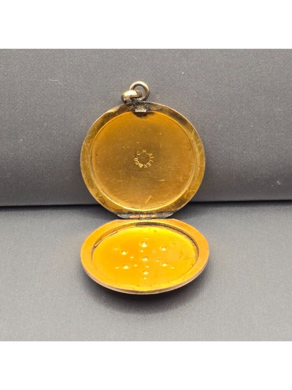 Antique CH Allen & Co Gold Filled Edwardian Locket Paste Pinwheel Starburst READ - Picture 4 of 13